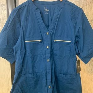 New with tags. Jaanuu scrub top.